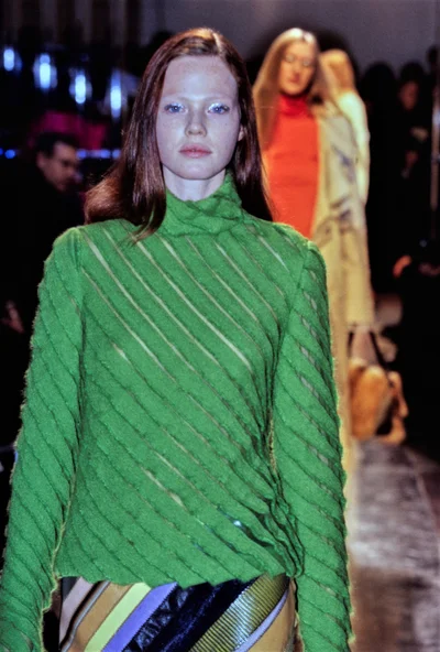 Look 30